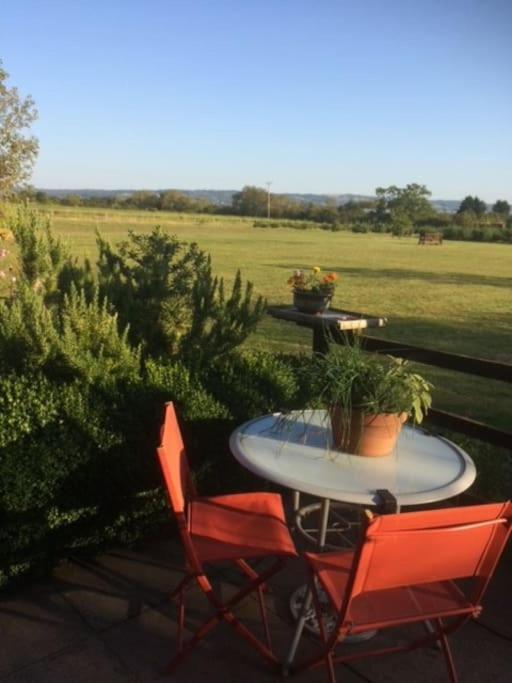 Cotswold Edge Guest Suite With Broadway Hill View Badsey Exterior photo